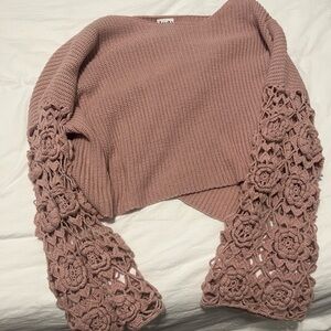Arula cropped sweater